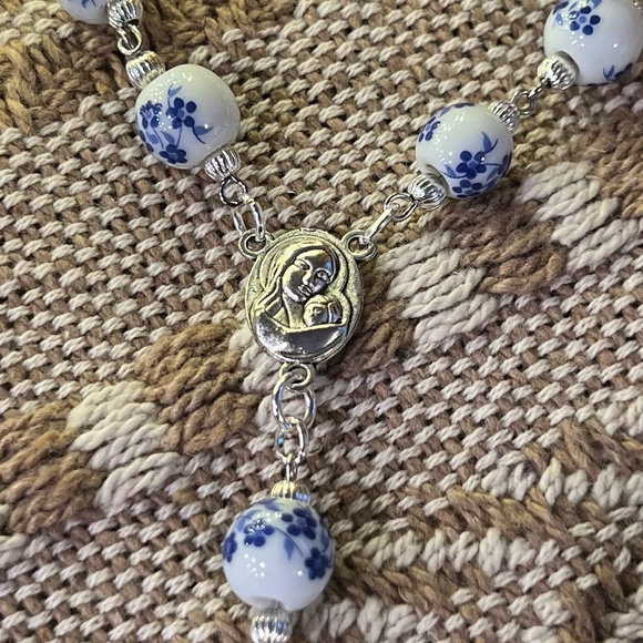 New, Beautiful handmade one decade rosary - Picture 5 of 8